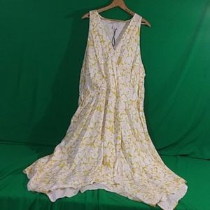 Ava & viv 2x golden yellow floral v neck dress